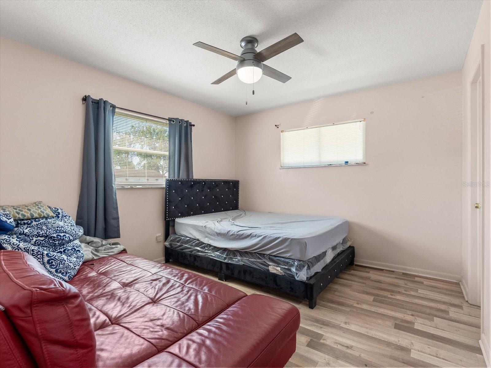 IMPERIAL ESTATES - Residential