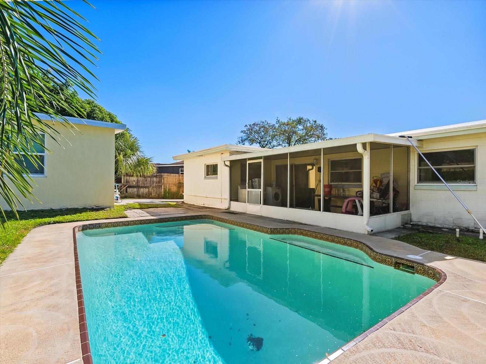 IMPERIAL ESTATES - Residential