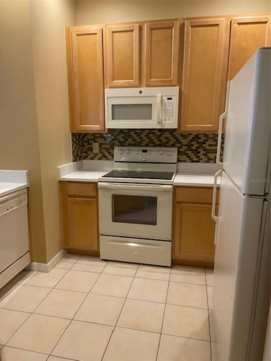 PARKRIDGE PH 33 & 19 - Residential Lease
