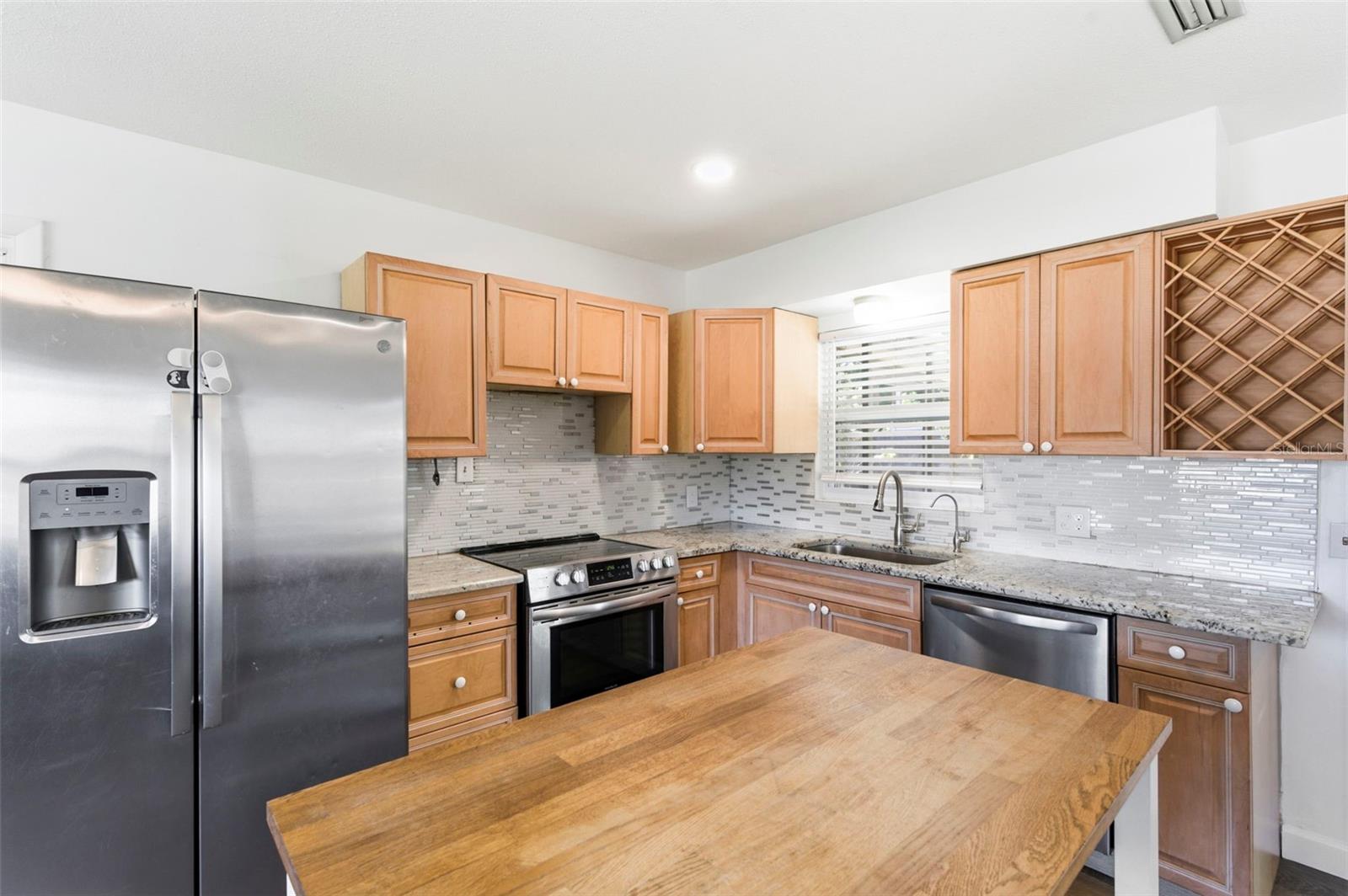 BAY RIDGE TERRACE UNIT 5 1ST ADD - Residential