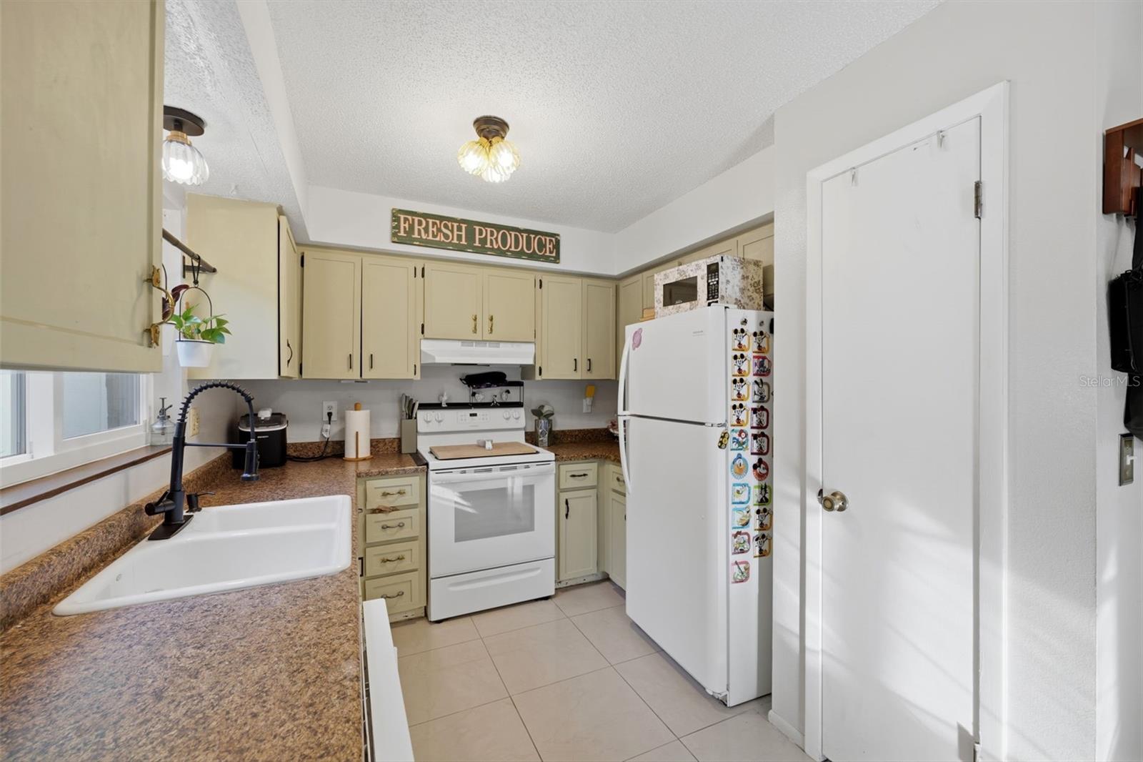 10048 AMIDON STREET