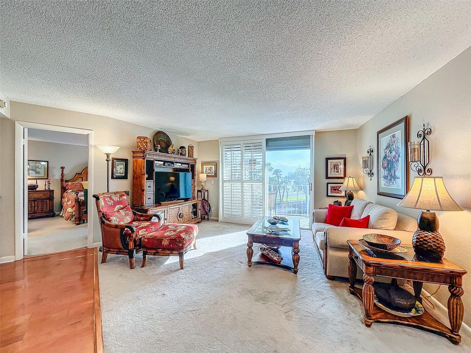 2611 BAYSHORE BOULEVARD 302