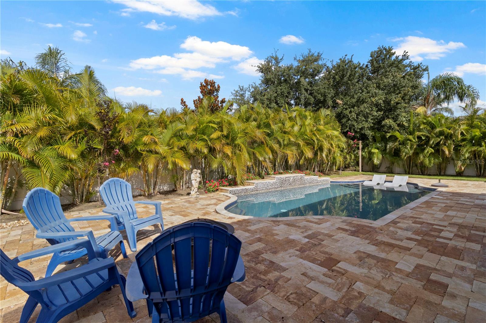 GLENMUIR 48 39 - Residential