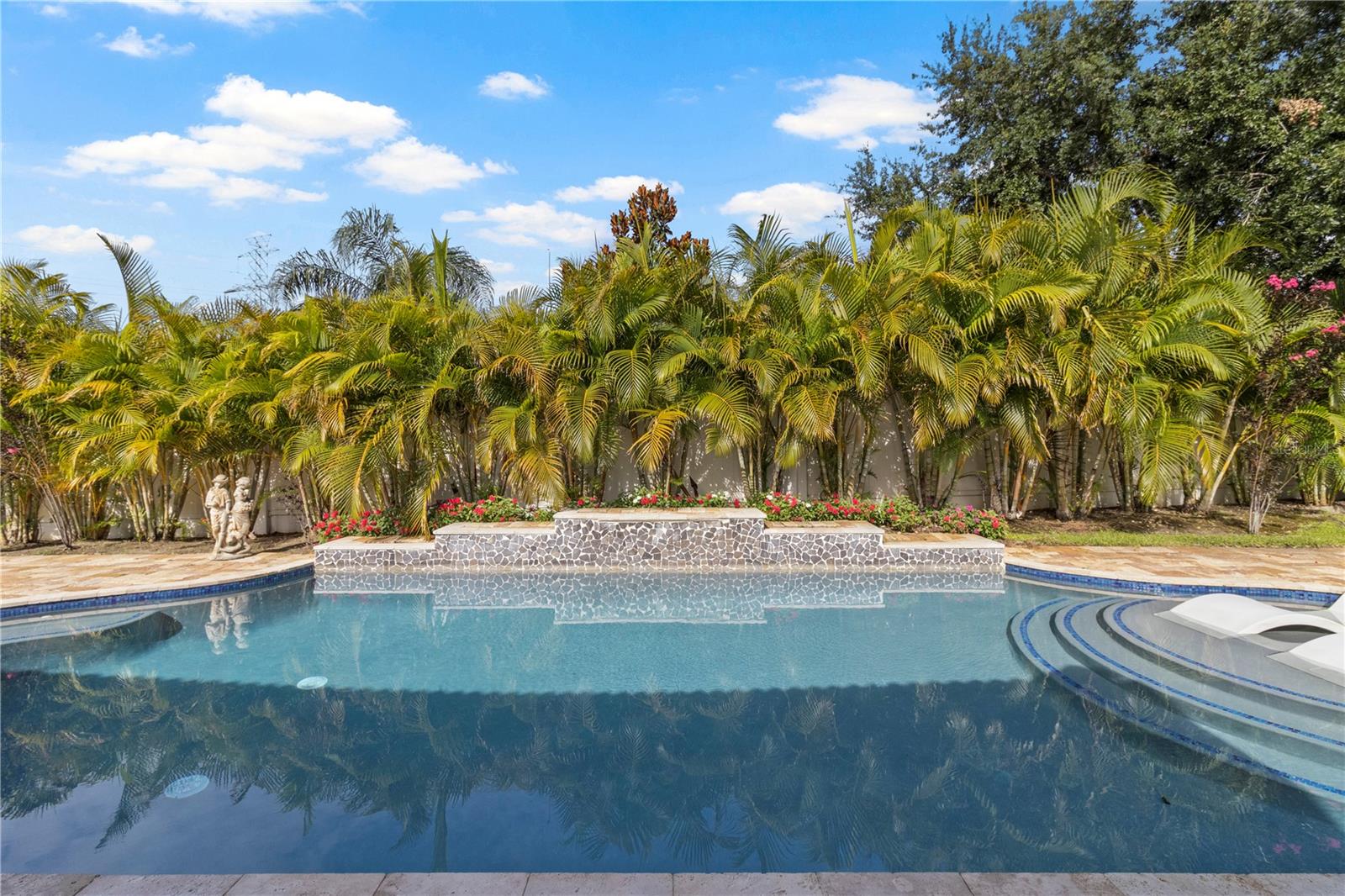 GLENMUIR 48 39 - Residential