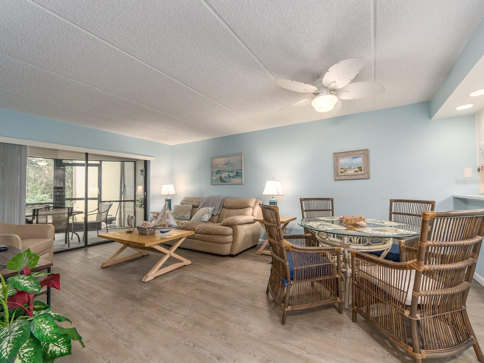 105 WOODLAKE WYNDE