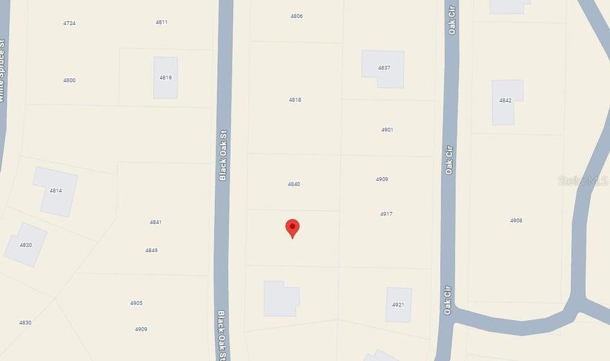 One or more photo(s) has been virtually staged. Discover the potential of this expansive land parcel located on Oak St. With ample space, this property provides a blank canvas for your vision. Surrounded by natural beauty, it provides a serene setting while still being conveniently accessible. Whether you're considering building your dream home or exploring investment opportunities, this land provides versatility and promise. Don't miss the chance to own a piece of this desirable location.