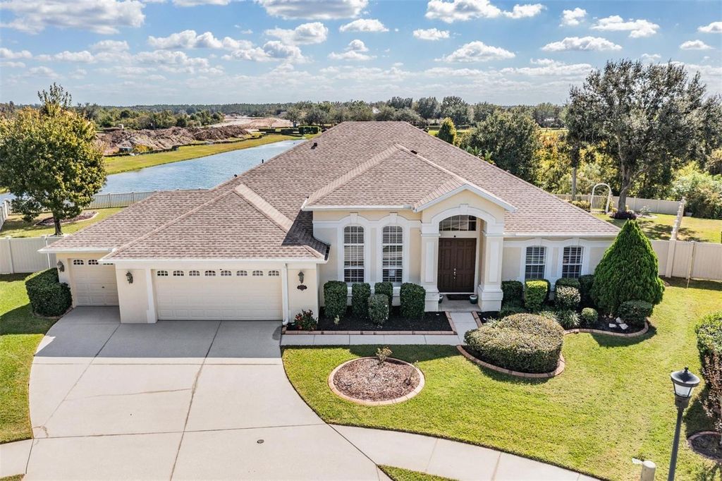 Photo of 20331 Natures Corner Drive, Tampa, FL 33647 (MLS # TB8445278)