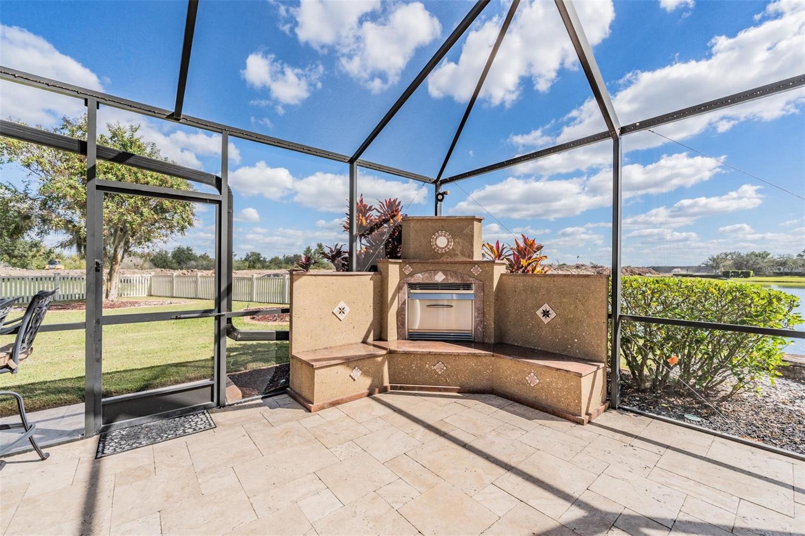 EASTON PARK - Residential