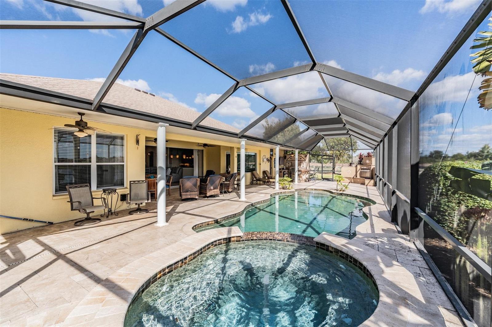 EASTON PARK - Residential