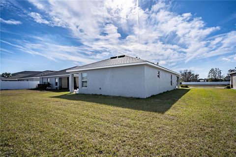 A home in LAKELAND