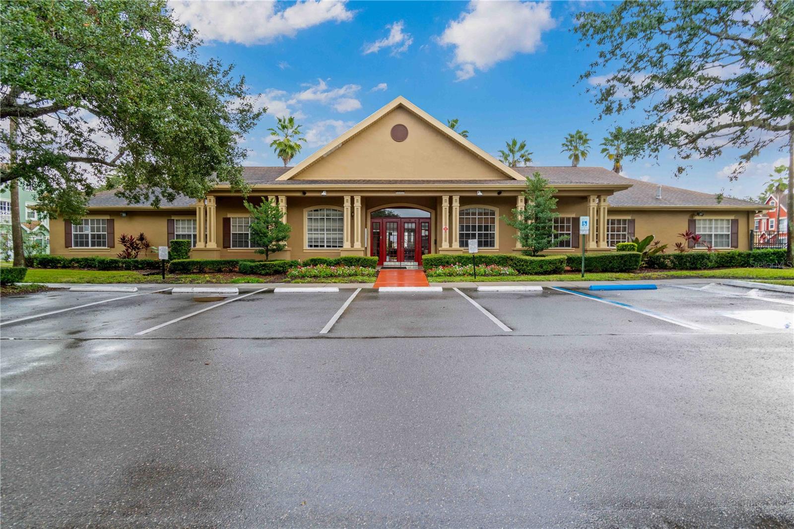 LAKE CHASE CONDO - Residential