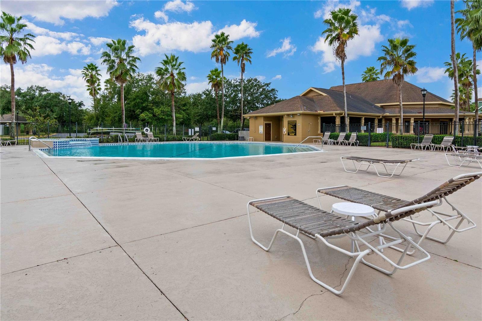 LAKE CHASE CONDO - Residential