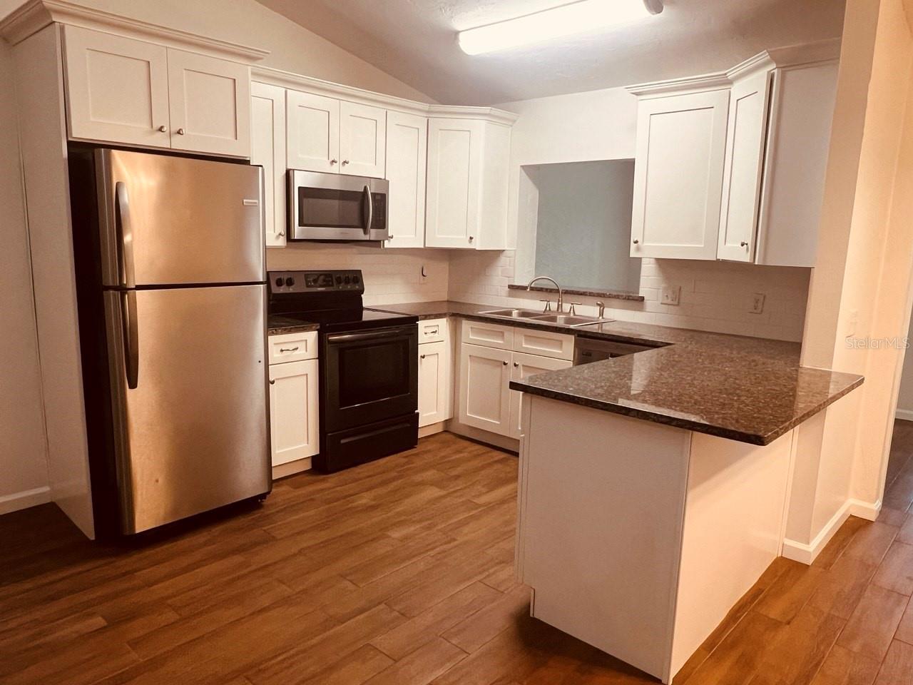 LEHIGH WOODS - Residential Lease