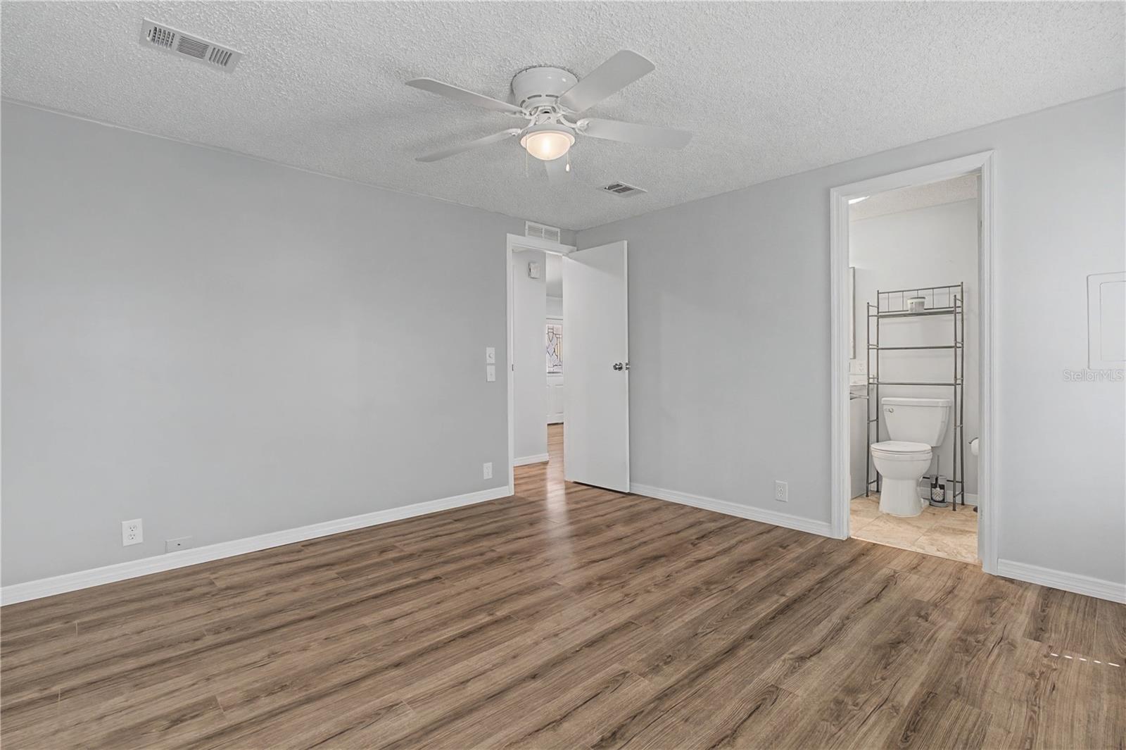 BURNT STORE COLONY MHP COOP - Residential