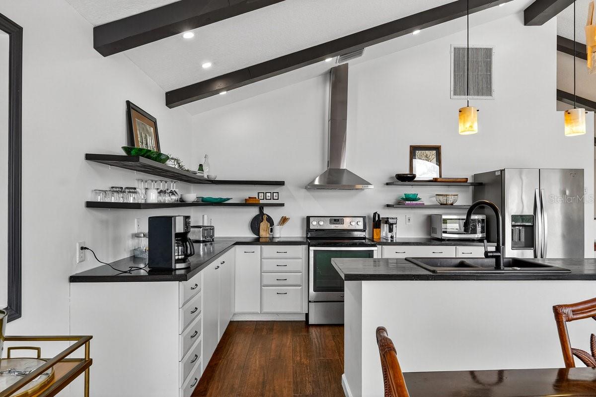 AVALON BY SEA - Residential