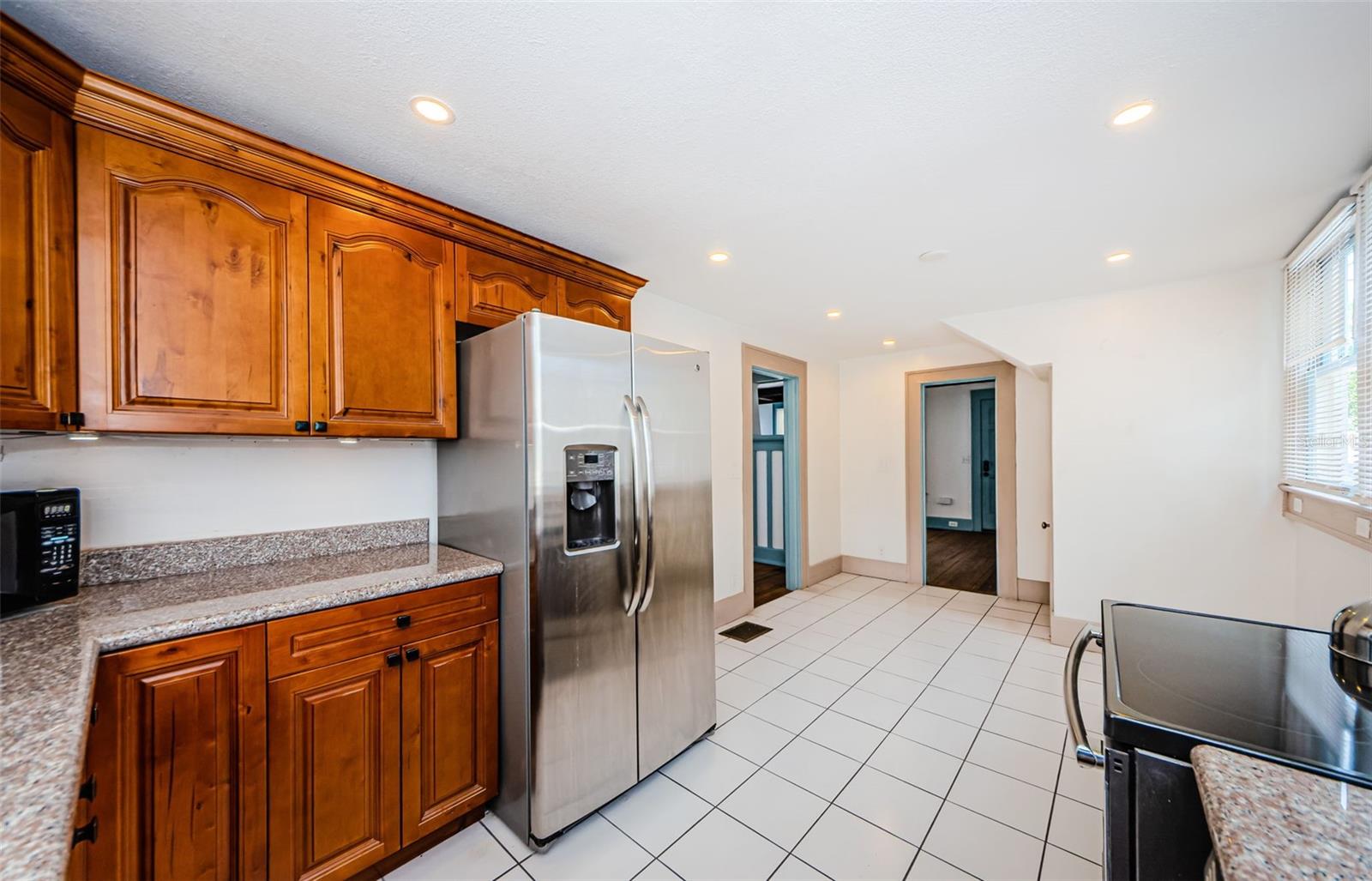 BOONE'S REV - Residential Lease