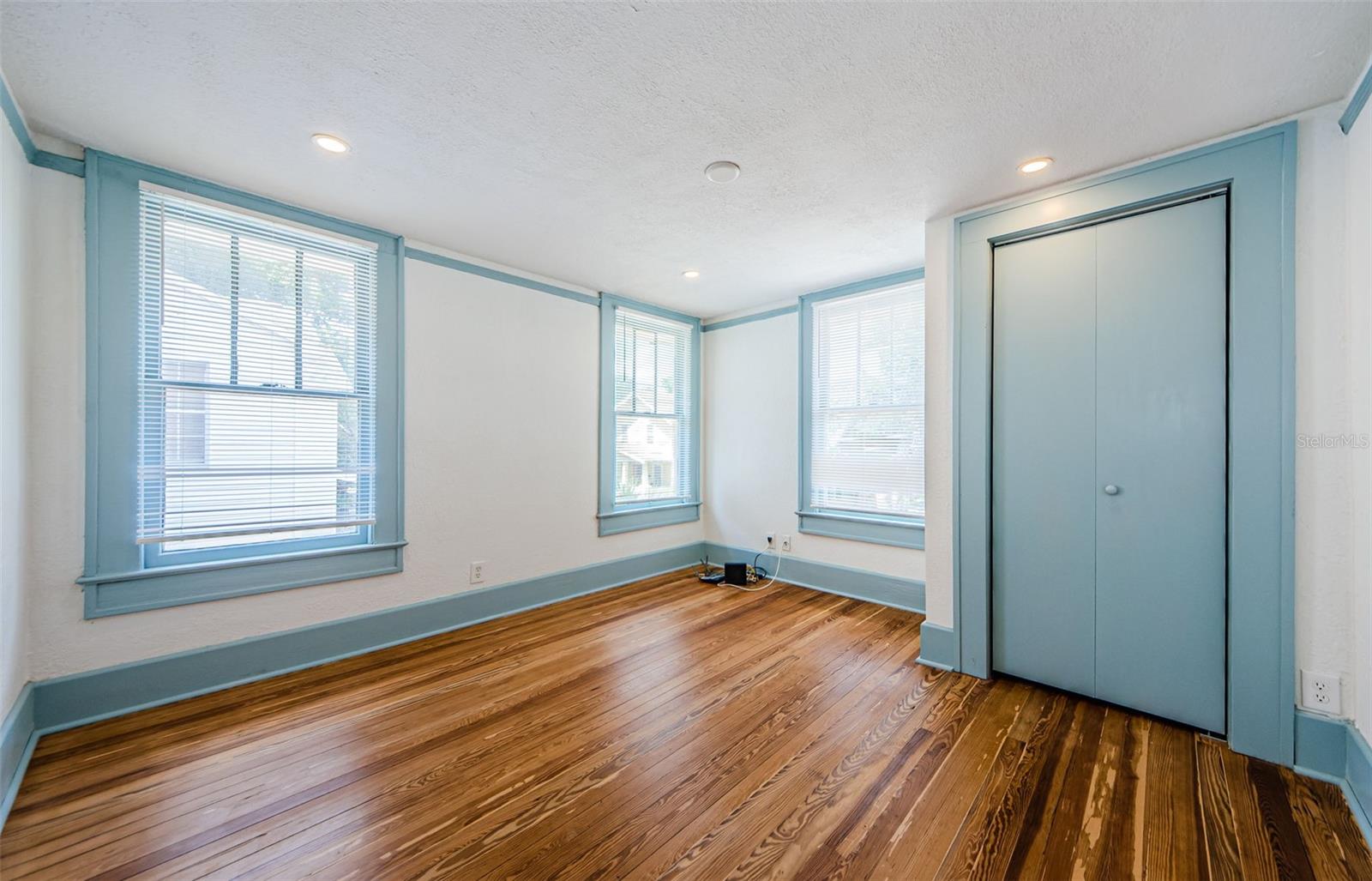 BOONE'S REV - Residential Lease