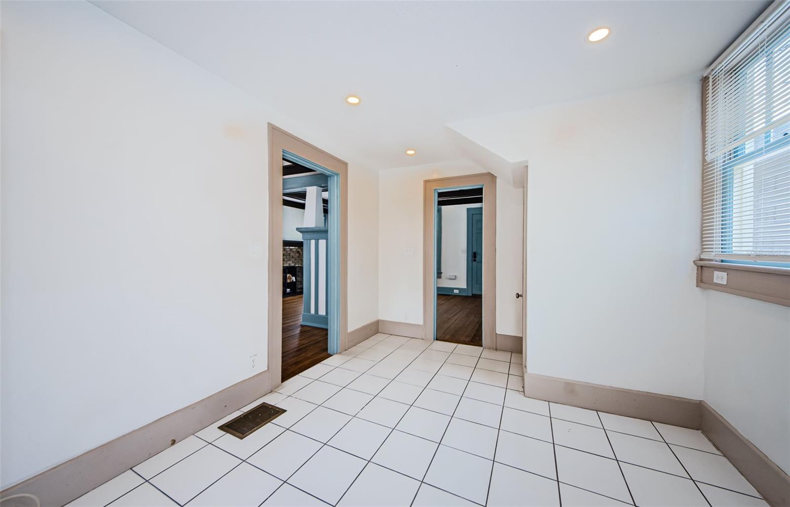 BOONE'S REV - Residential Lease