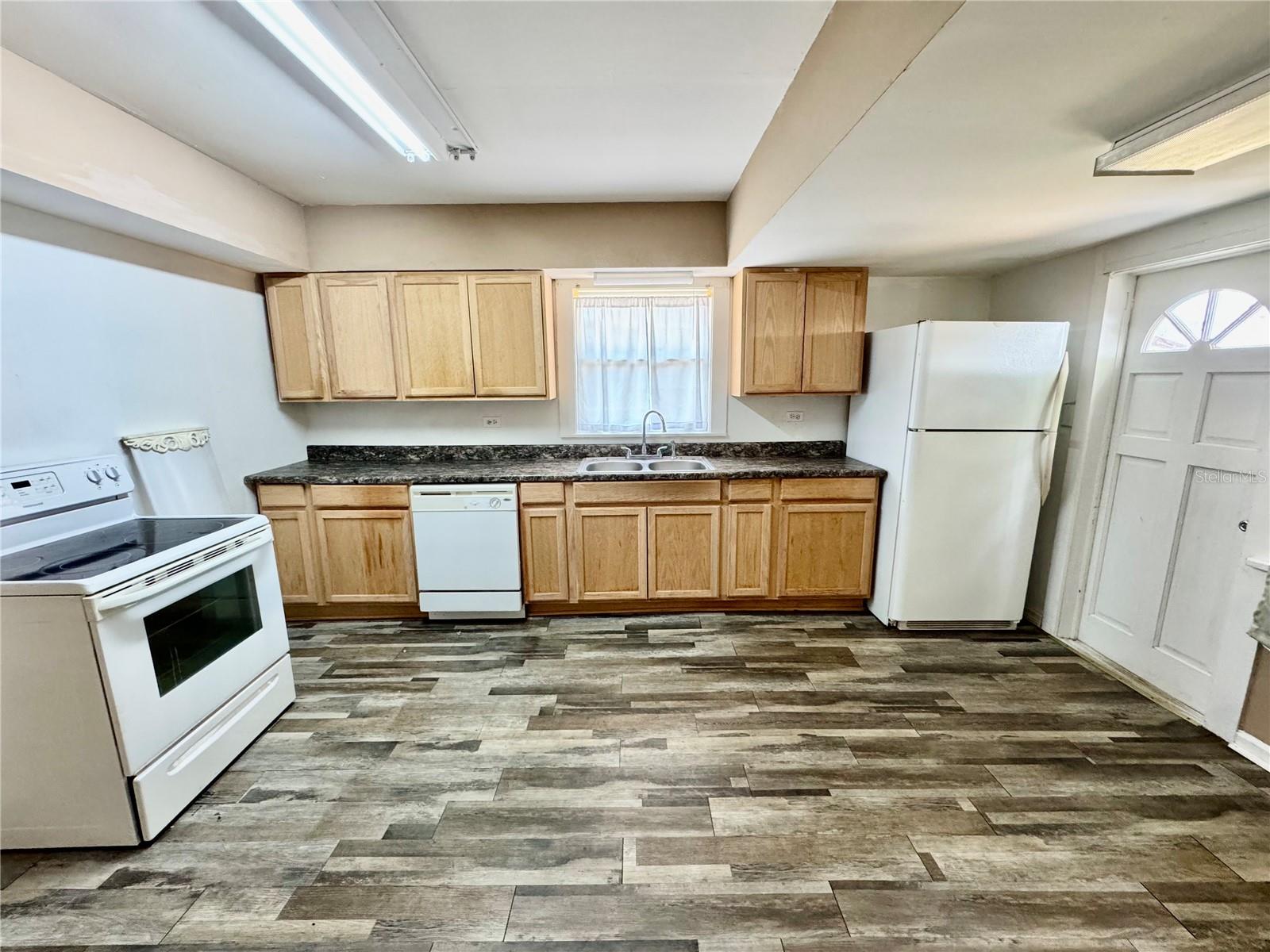 ORANGE PARK 7 PG 48 - Residential