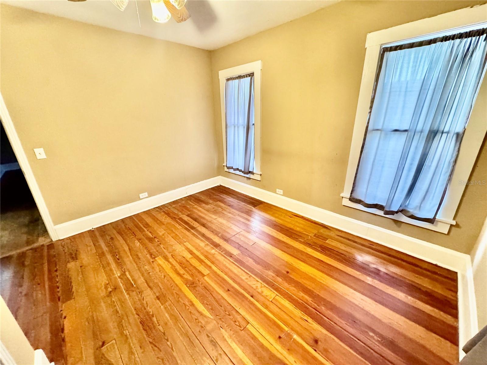 ORANGE PARK 7 PG 48 - Residential