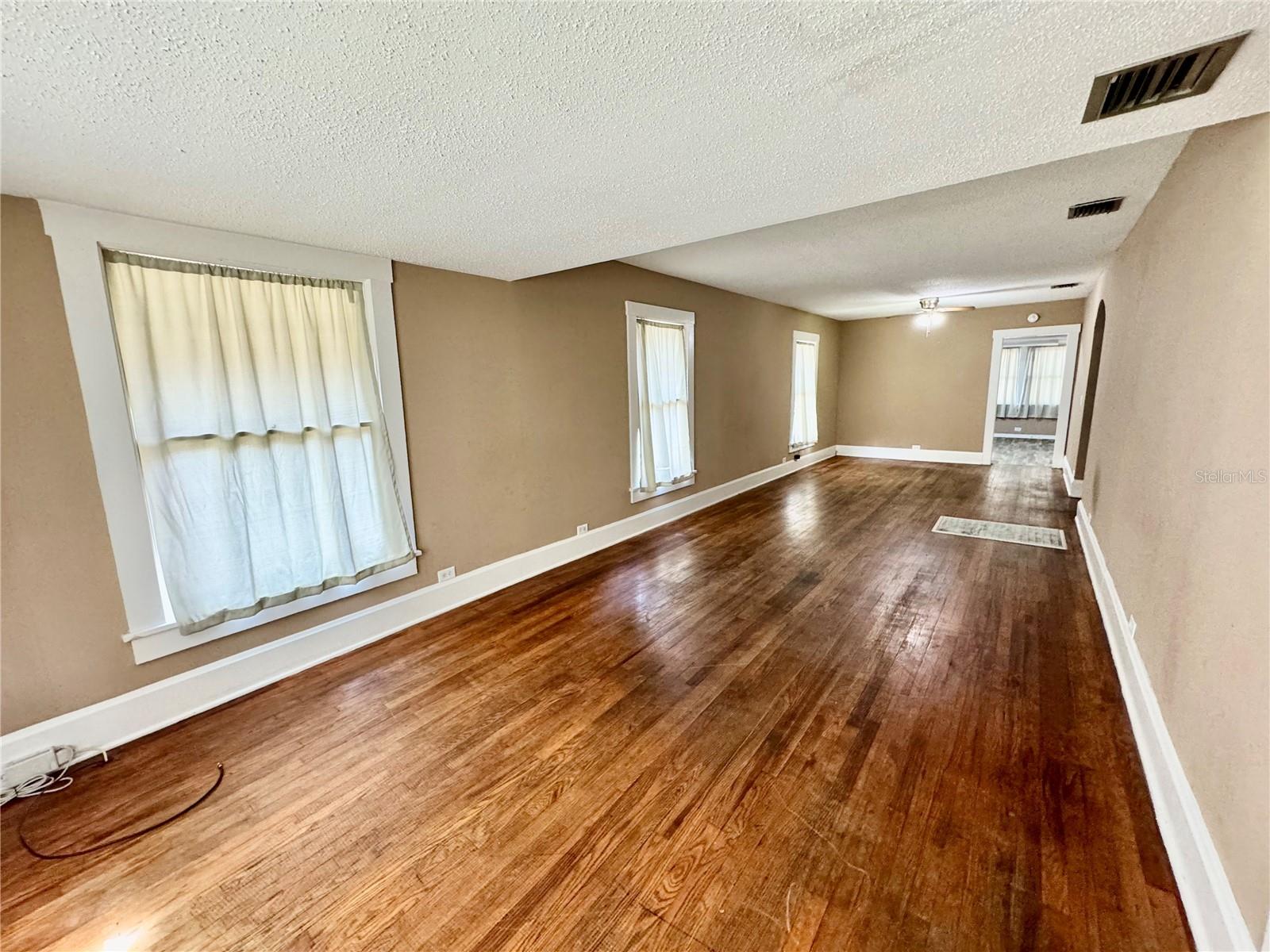 ORANGE PARK 7 PG 48 - Residential