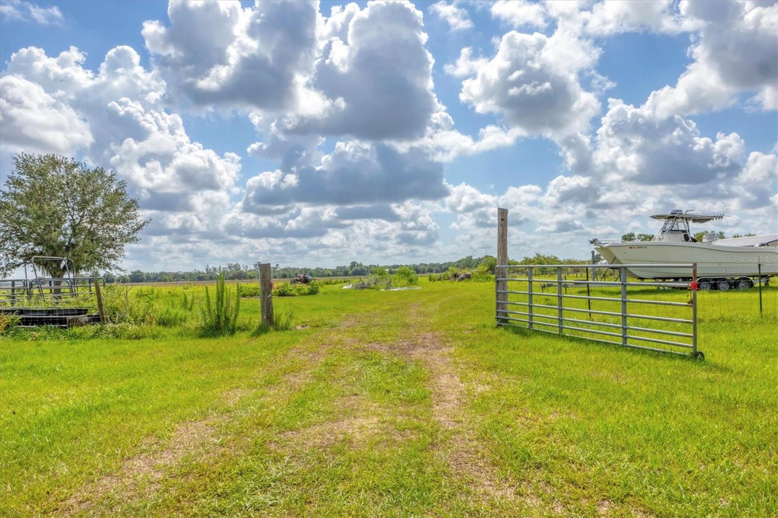 ACREAGE - Residential