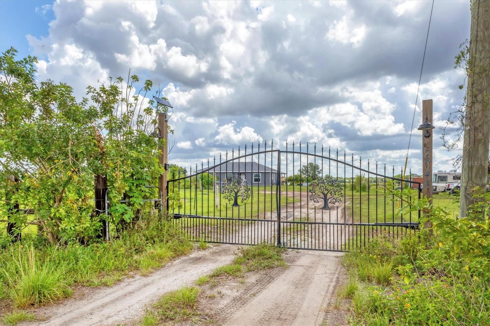 ACREAGE - Residential