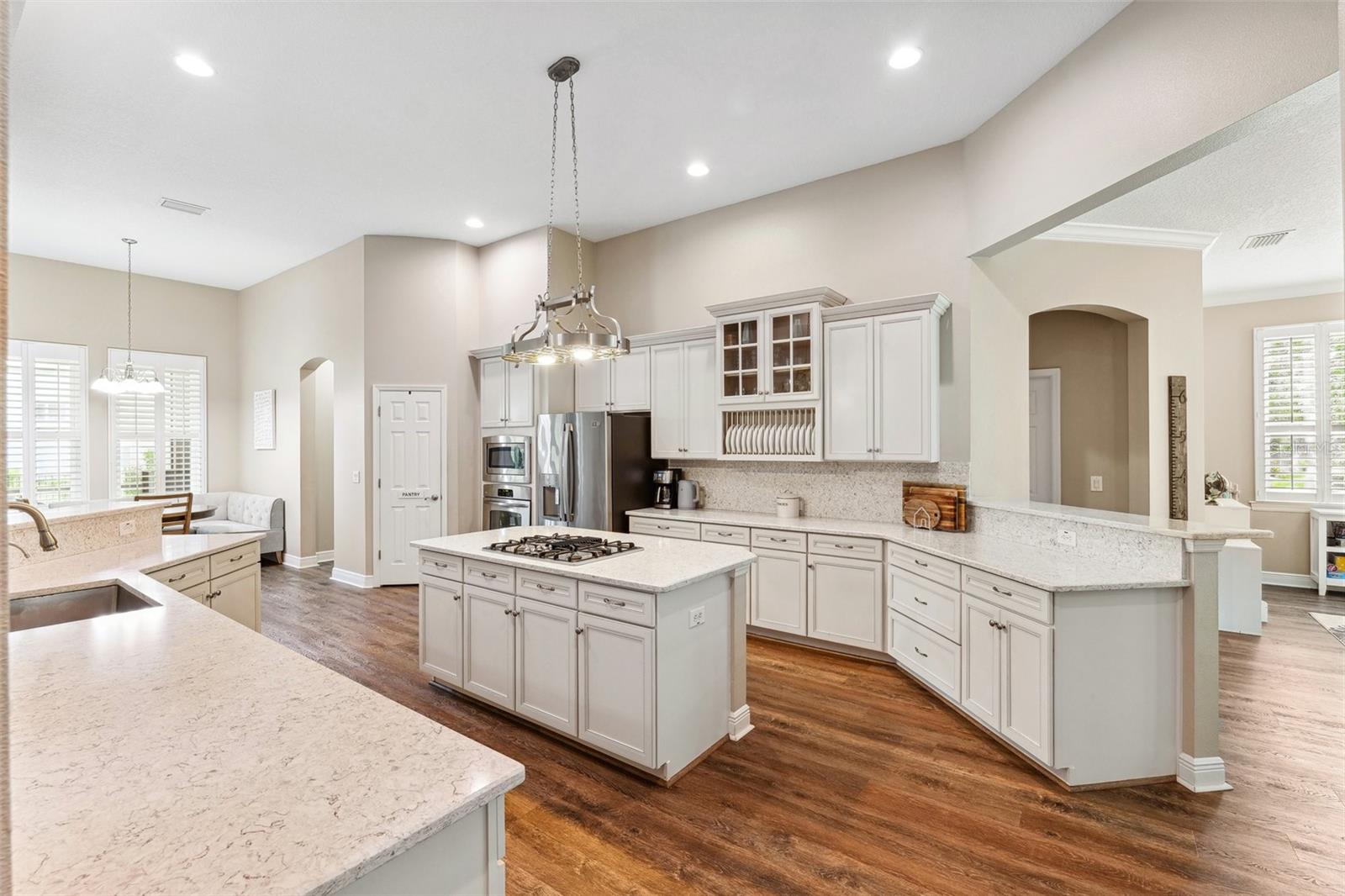 5823 TERNCREST DRIVE