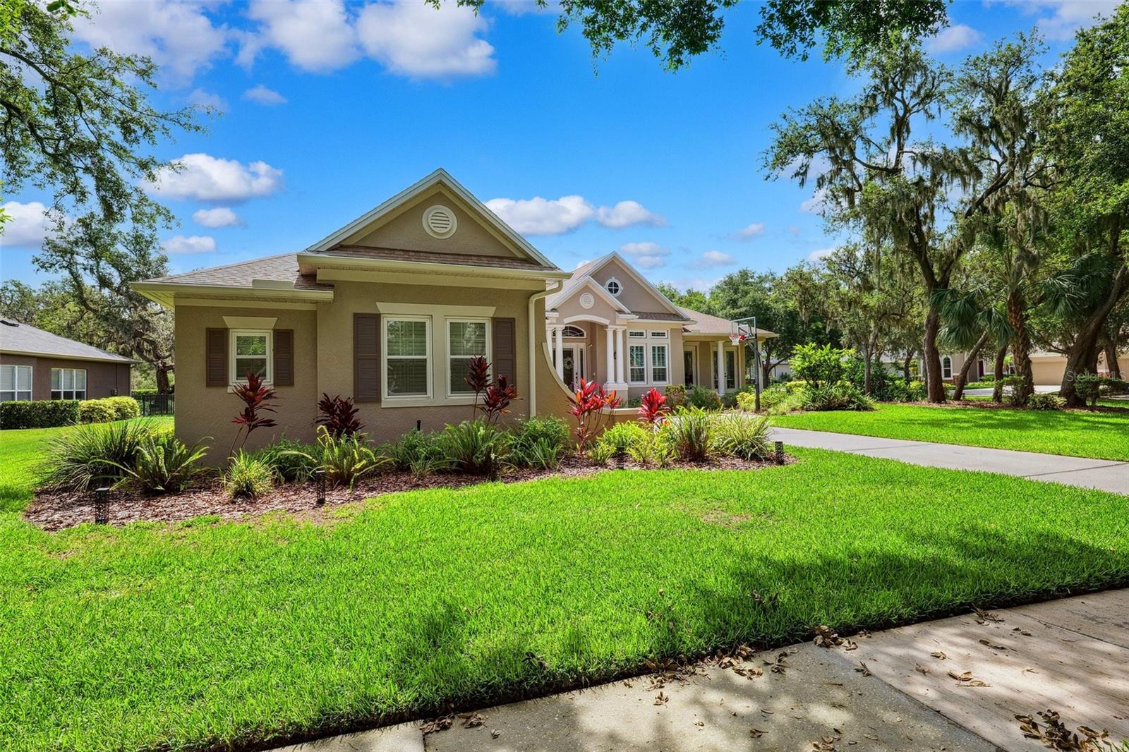 5823 TERNCREST DRIVE