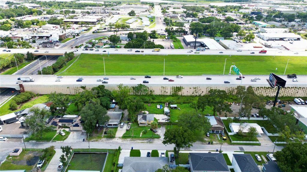 Photo of 3911 E 15th Avenue, Tampa, FL 33605 (MLS # U8255638)