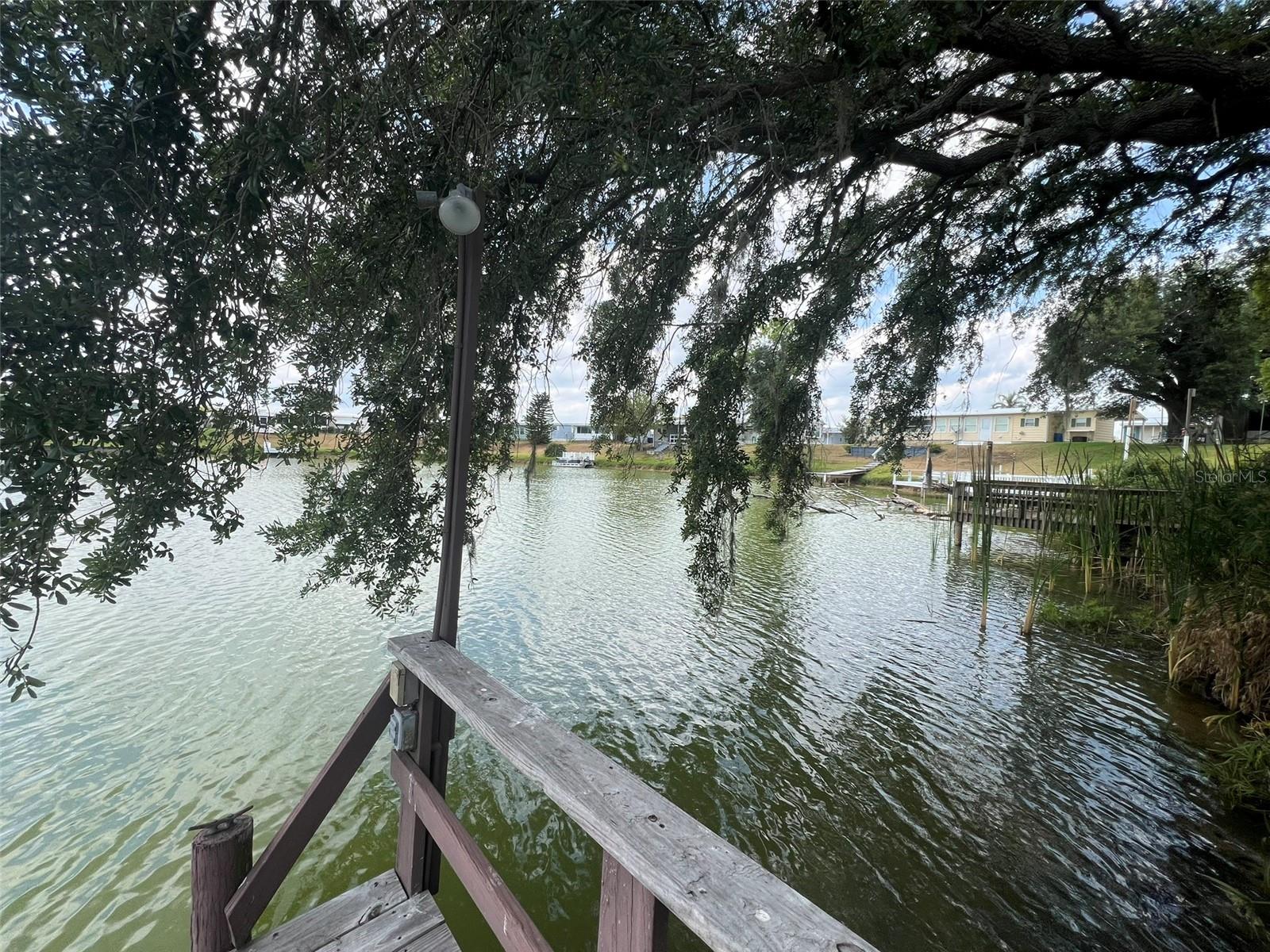 FLORAL LAKES - Residential