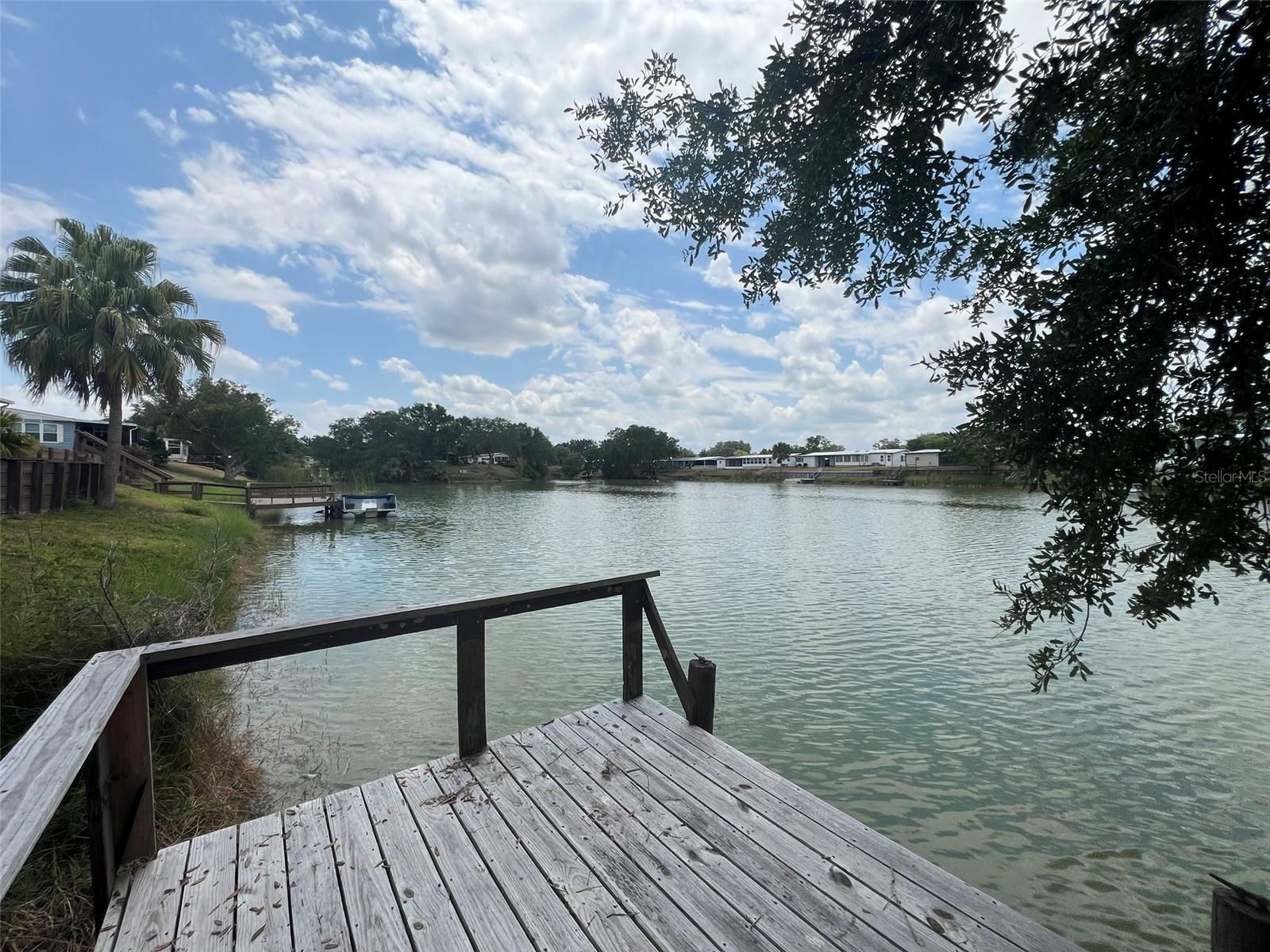 FLORAL LAKES - Residential