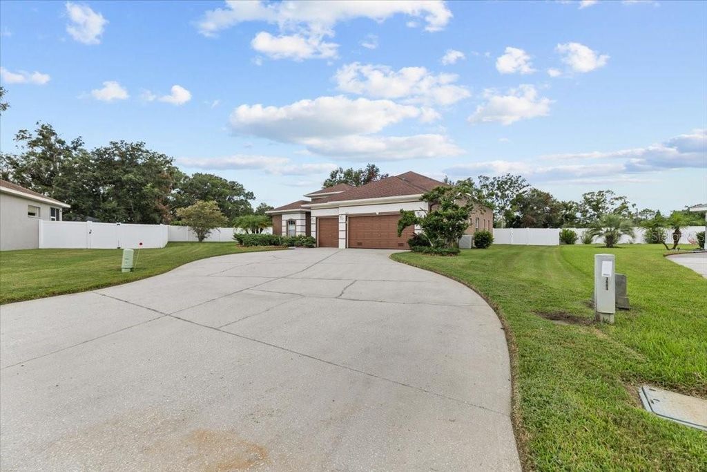 Photo of 3613 Pendleton Way, Land O Lakes, FL 34639 (MLS # TB8413047)