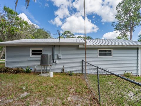 Tiny photo for 23191 NE 112th Court Road, Fort Mccoy, FL 32134 (MLS # OM724914)
