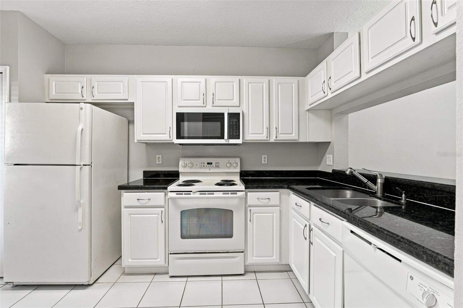 1150 KENNEWICK COURT 1150