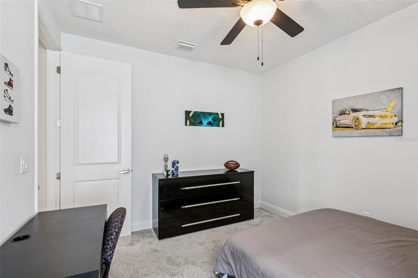 SILVER LNDG PH 2B - Residential