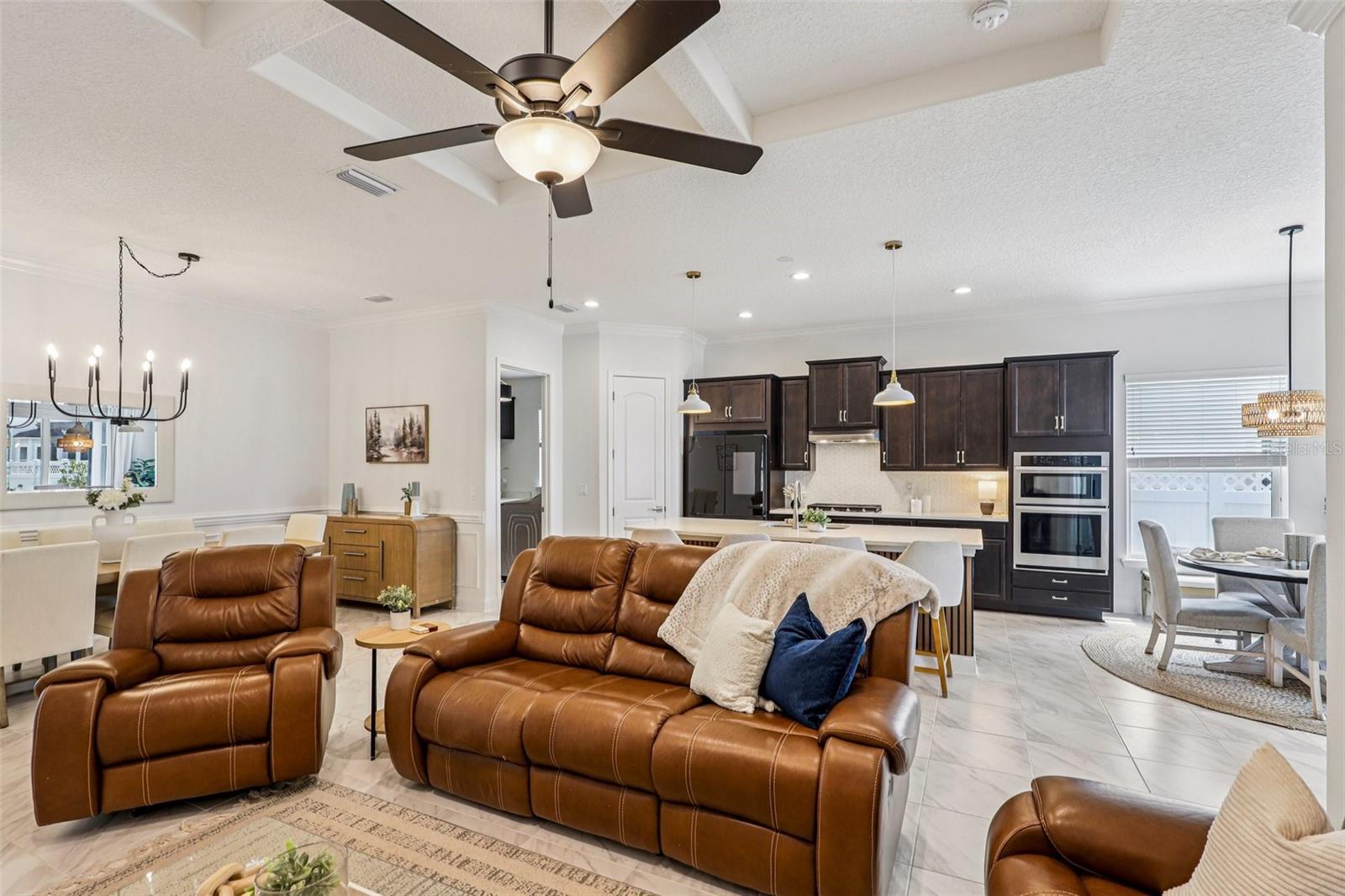 SILVER LNDG PH 2B - Residential