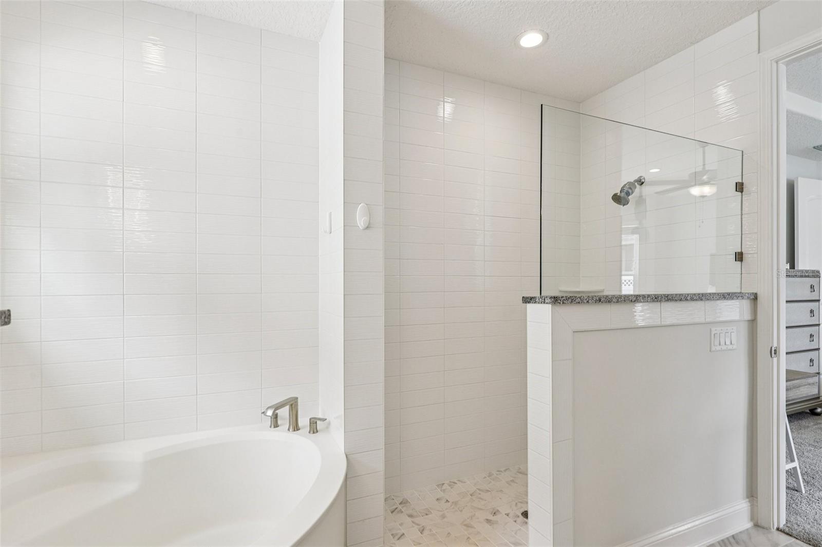 SILVER LNDG PH 2B - Residential