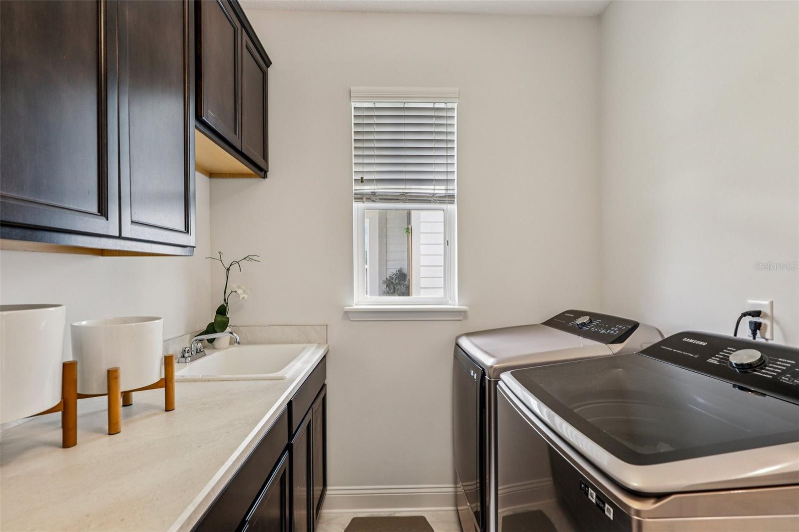 SILVER LNDG PH 2B - Residential