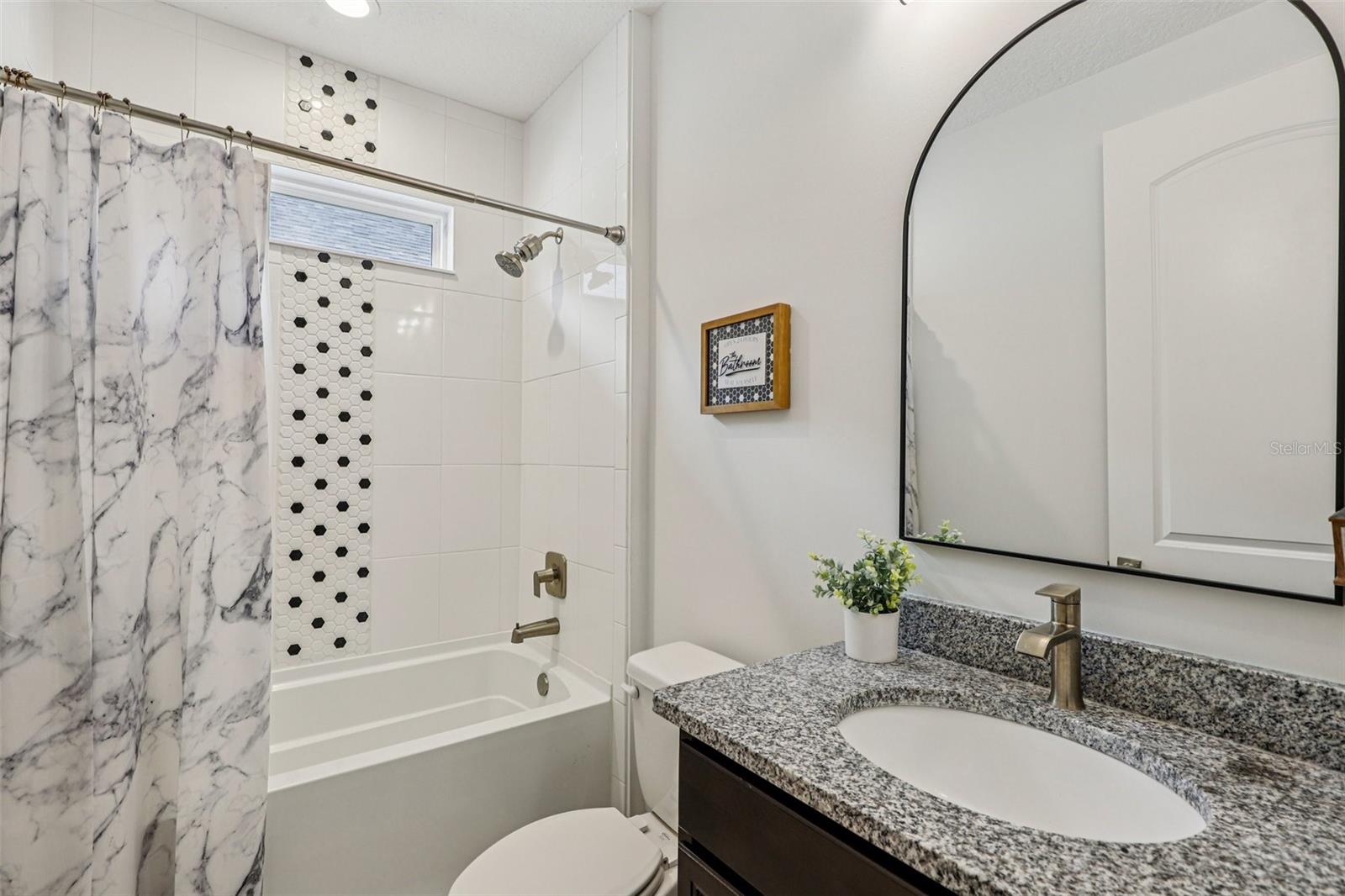 SILVER LNDG PH 2B - Residential