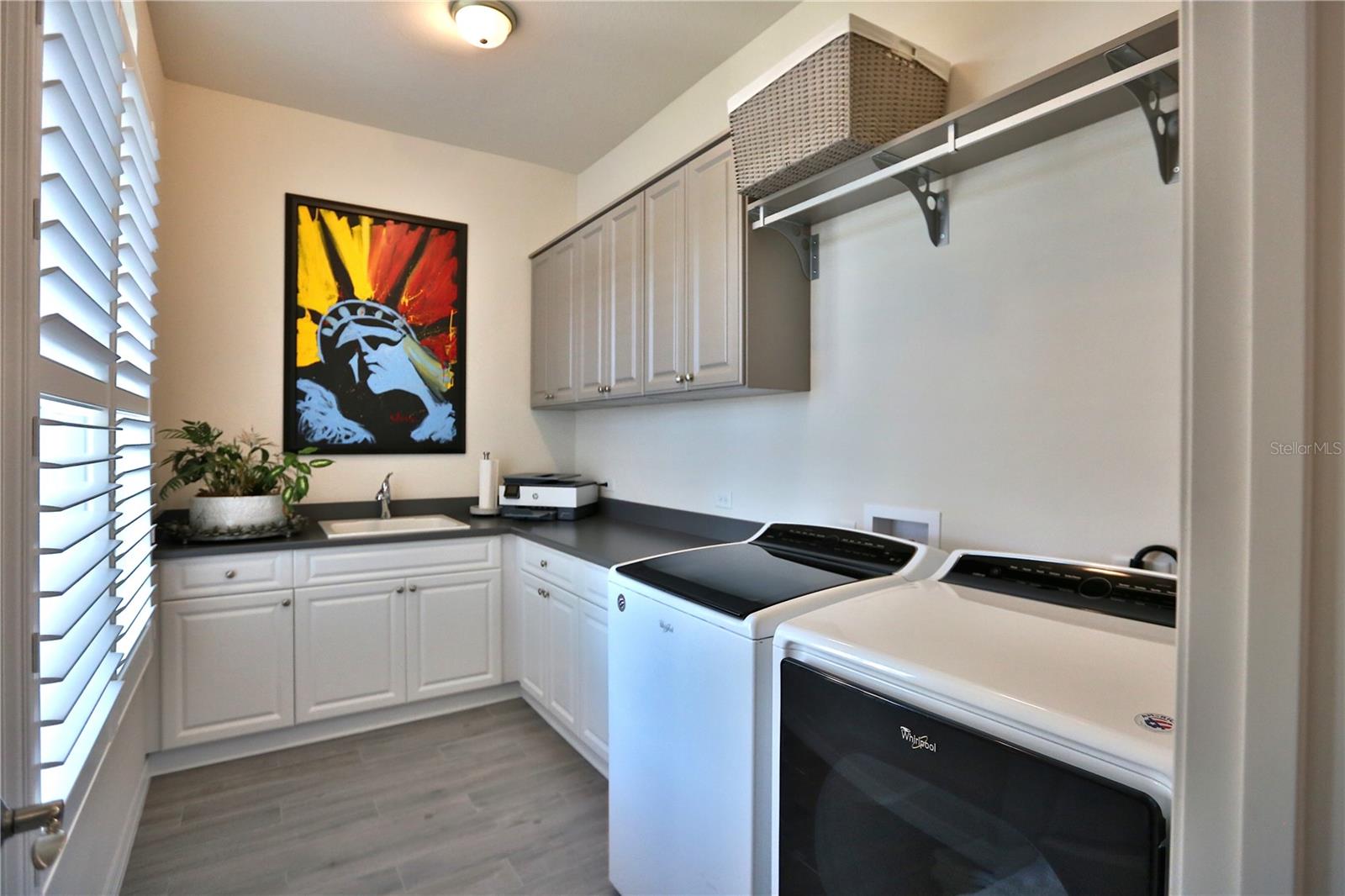 LEGENDARY TRAILS - Residential