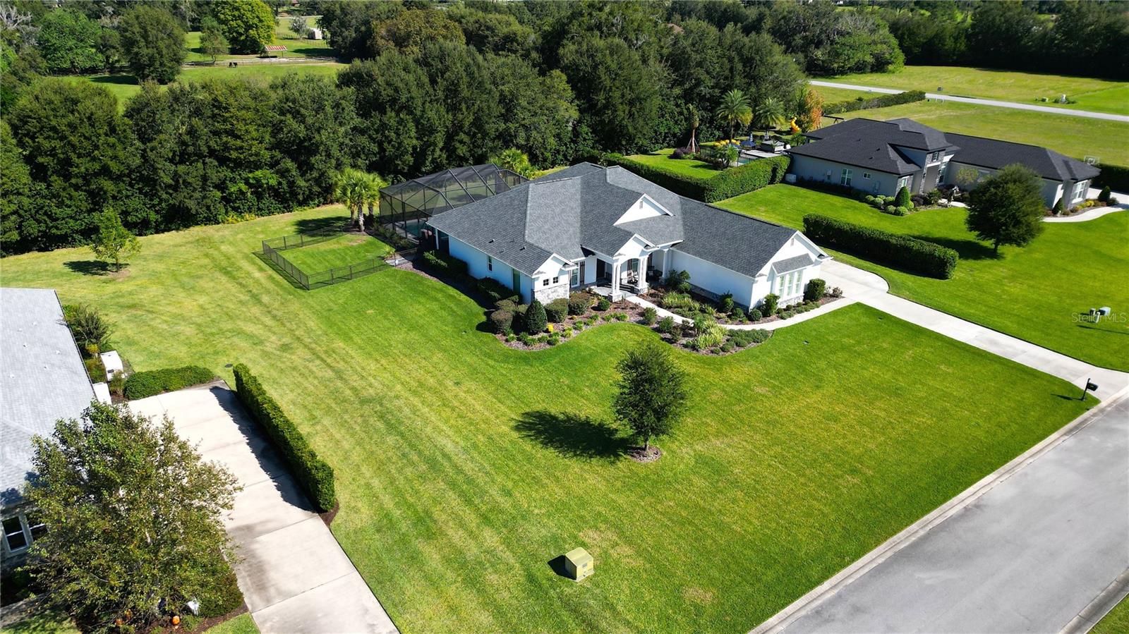 LEGENDARY TRAILS - Residential