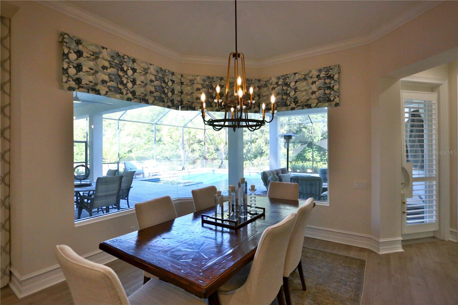 LEGENDARY TRAILS - Residential