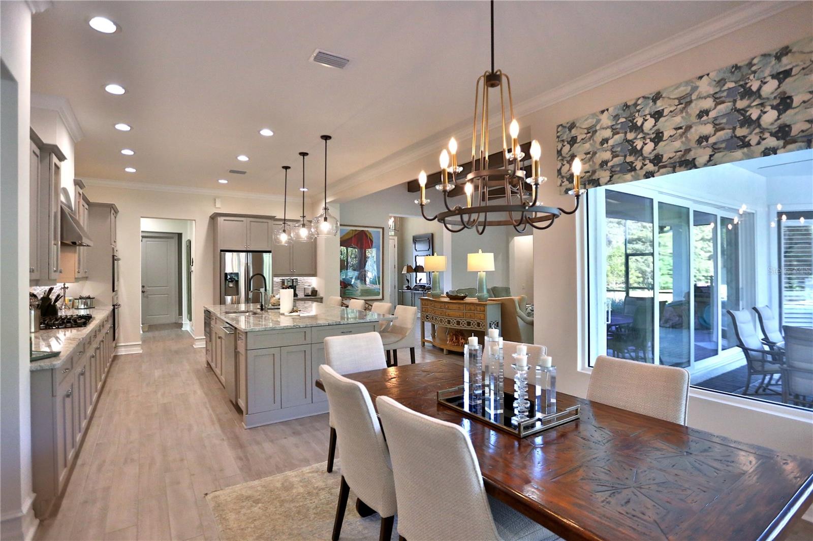 LEGENDARY TRAILS - Residential