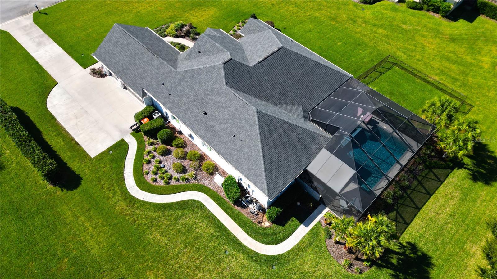 LEGENDARY TRAILS - Residential