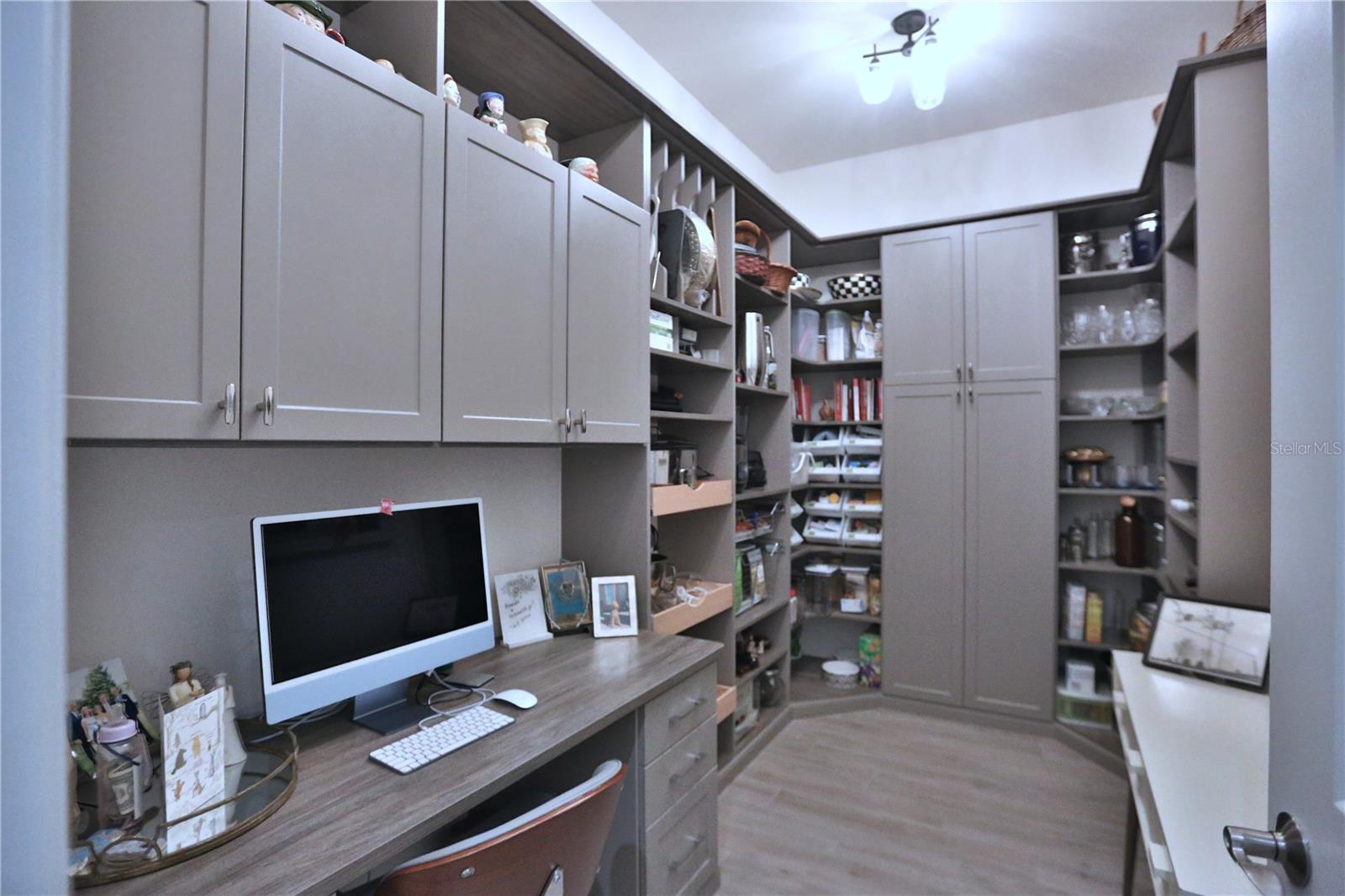 LEGENDARY TRAILS - Residential