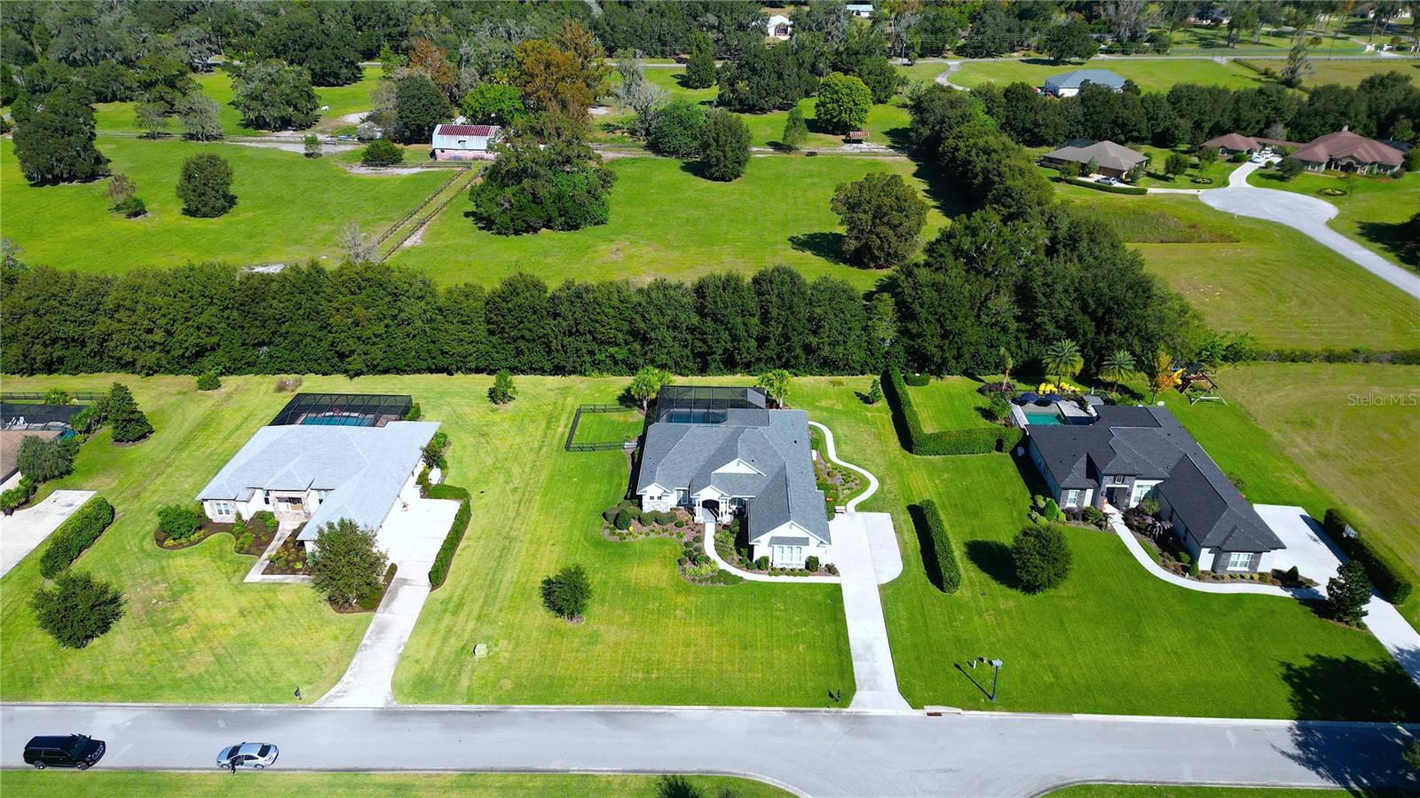 LEGENDARY TRAILS - Residential