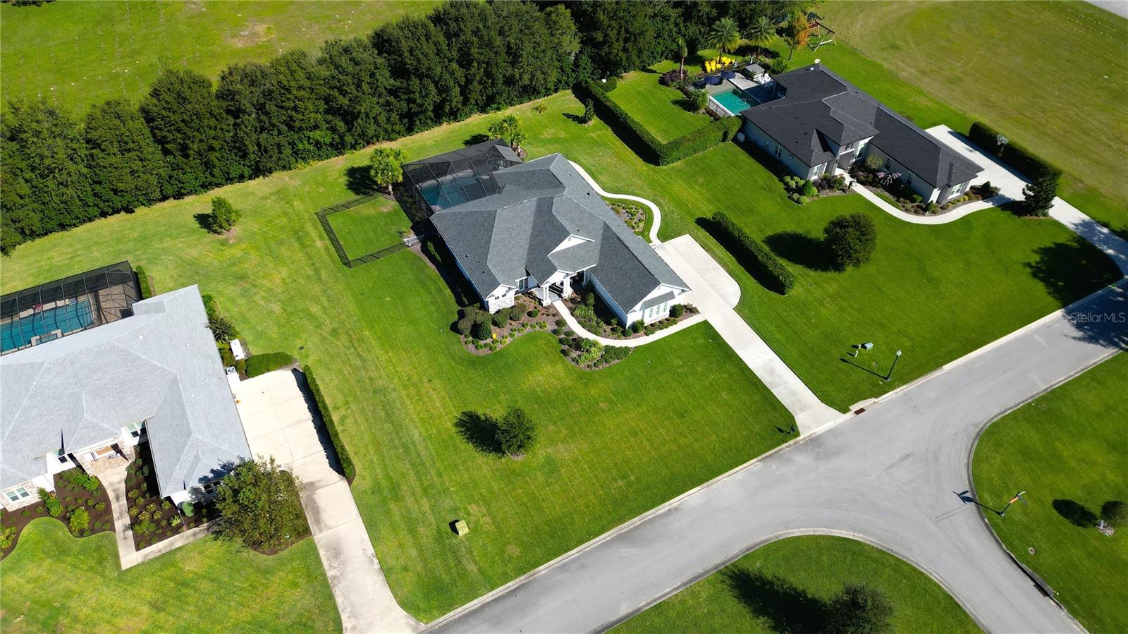 LEGENDARY TRAILS - Residential