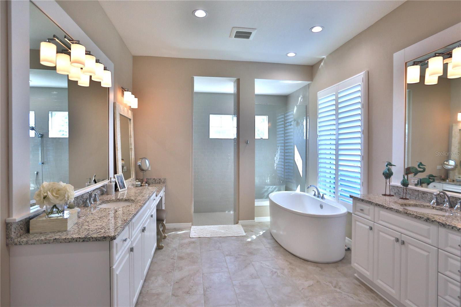 LEGENDARY TRAILS - Residential