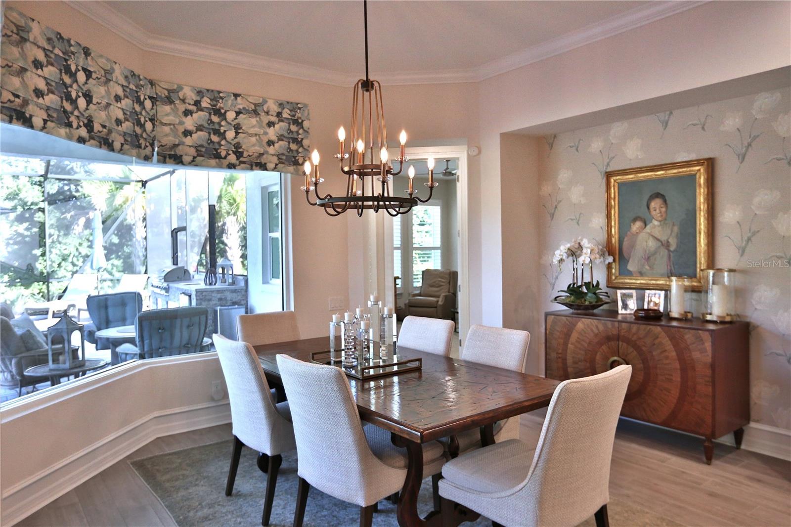 LEGENDARY TRAILS - Residential